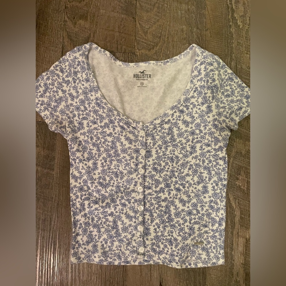 Hollister Button Up crop top